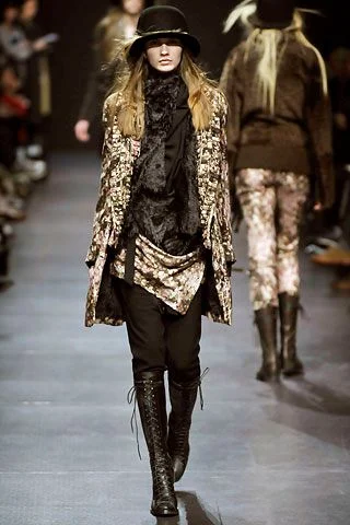 Look 17